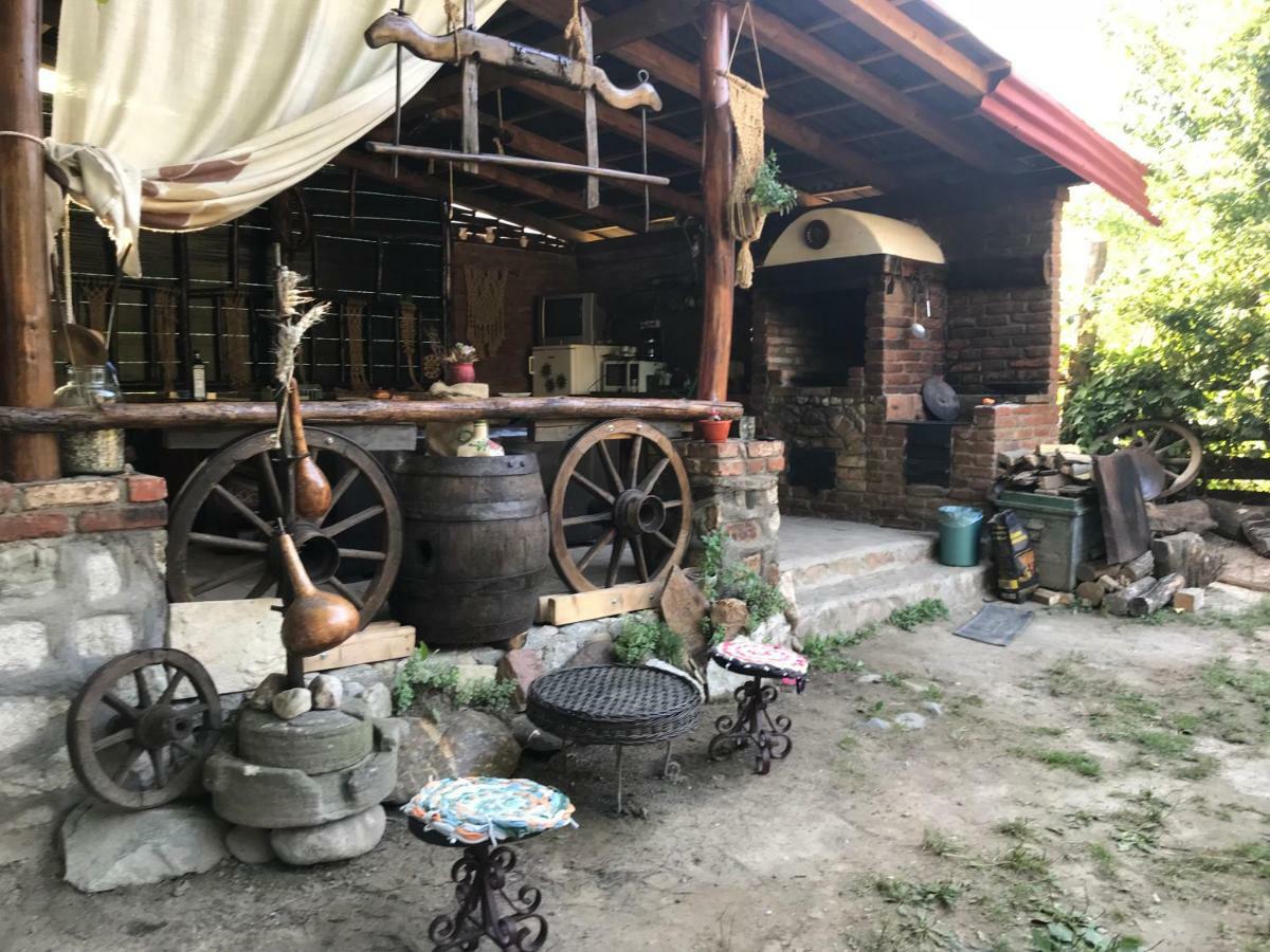 Camping In Clisura Dunarii Eselnita Luaran gambar