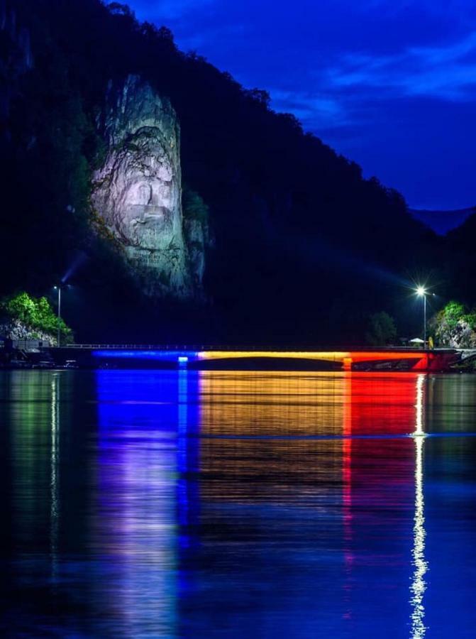 Camping In Clisura Dunarii Eselnita Luaran gambar